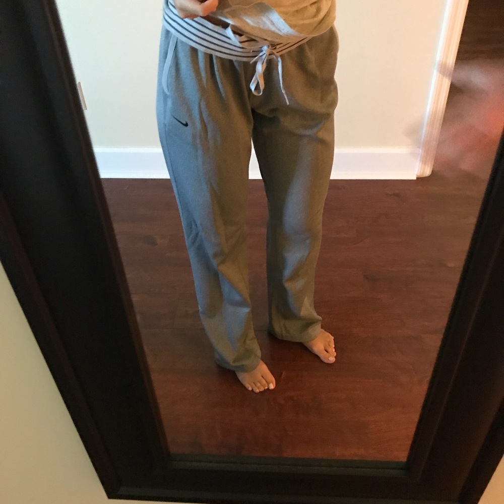 Nike Dri-Fit Sweatpants & Purple Legging